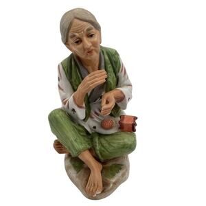 Vintage HOMCO Asian Elderly Woman Figurine Hand-Painted 6" Multicolor